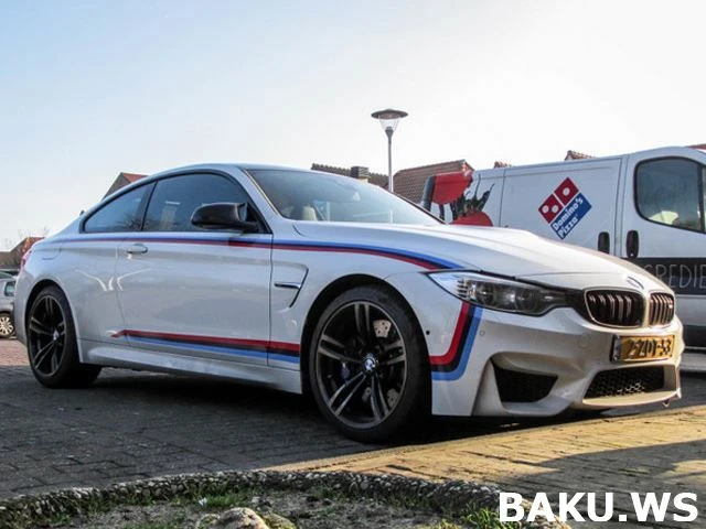 Сотрудник BMW испортил праздник женщинам, разбив машину