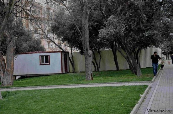 В парке Рихарда Зорге в Баку вырубают деревья