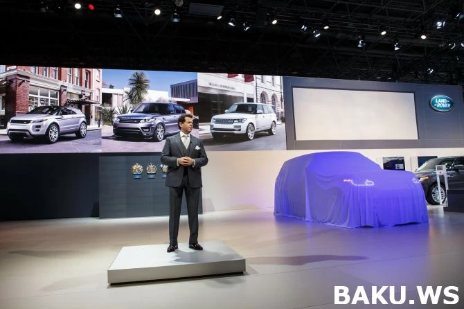 Нью-Йорк 2015: Лакшери лонг Range Rover SVAutobiography
