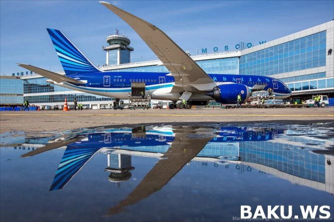 AZAL осуществил первый полет на Dreamliner из Баку в Москву (видео)