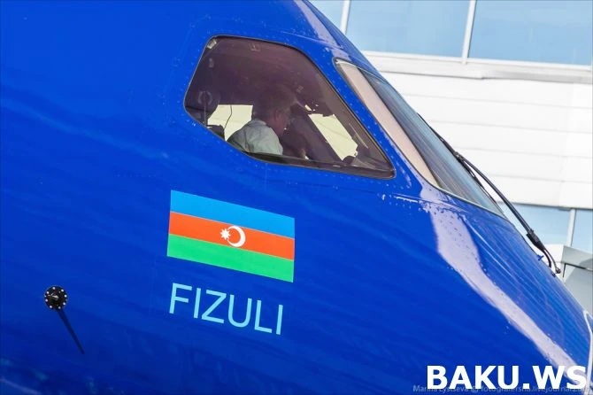 AZAL осуществил первый полет на Dreamliner из Баку в Москву (видео)