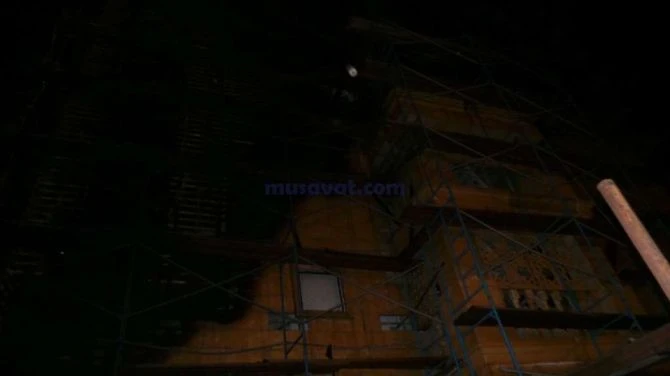 Все, что осталось от сгоревшей девятиэтажки на проспекте Нобеля (видео)