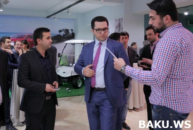 Ekomobil - В Баку состоялась презентация экономичного Tazzari Zero (видео)