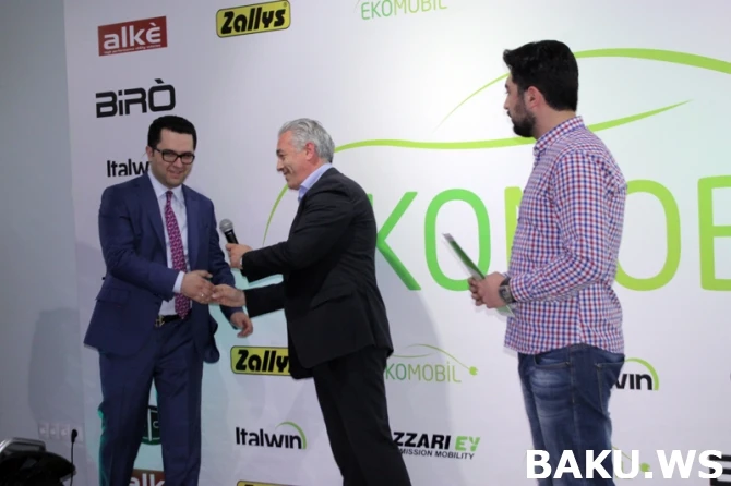 Ekomobil - В Баку состоялась презентация экономичного Tazzari Zero (видео)