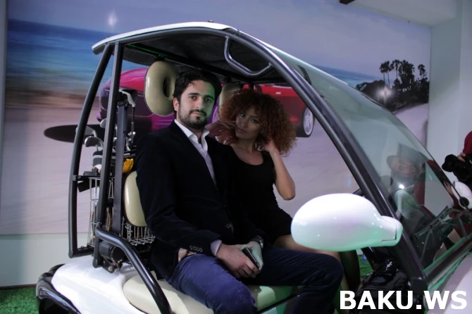 Ekomobil - В Баку состоялась презентация экономичного Tazzari Zero (видео)
