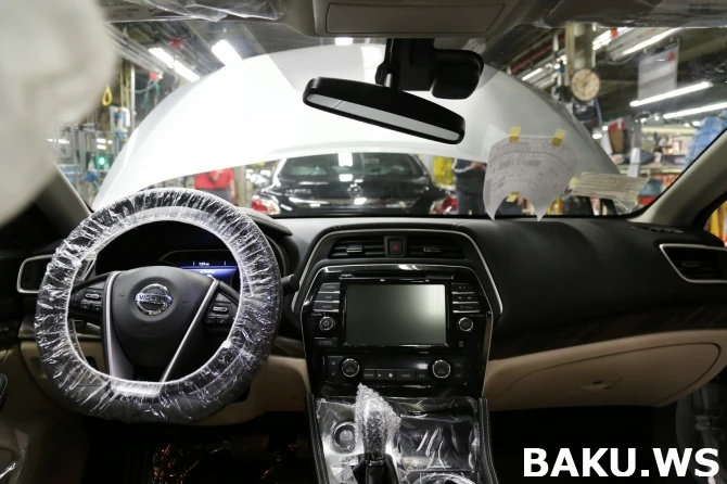 Первый экземпляр 2016 Nissan Maxima сошел с конвейера в США