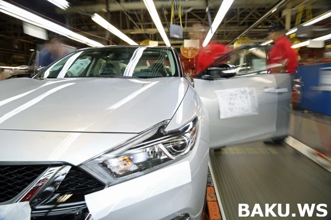 Первый экземпляр 2016 Nissan Maxima сошел с конвейера в США