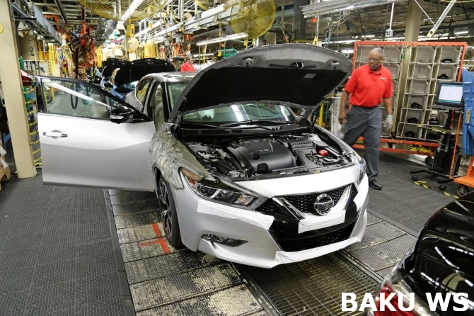 Первый экземпляр 2016 Nissan Maxima сошел с конвейера в США