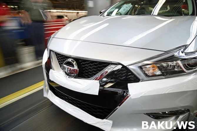 Первый экземпляр 2016 Nissan Maxima сошел с конвейера в США