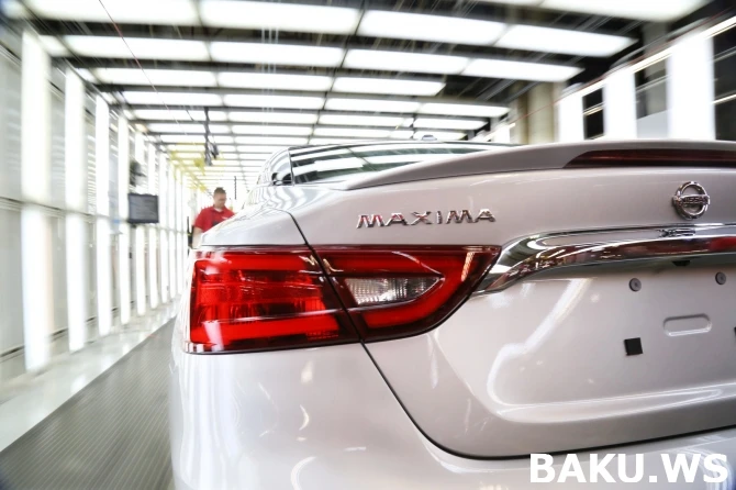 Первый экземпляр 2016 Nissan Maxima сошел с конвейера в США