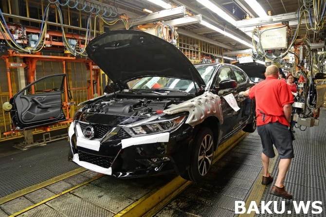 Первый экземпляр 2016 Nissan Maxima сошел с конвейера в США