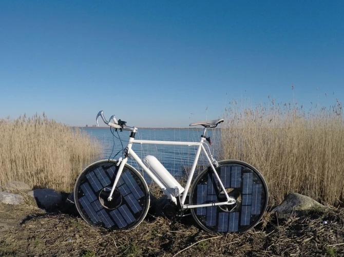Гибридный велосипед Solarbike на солнечных батареях
