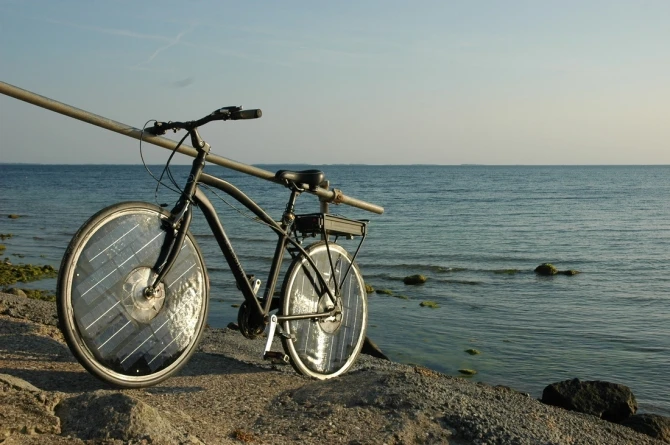 Гибридный велосипед Solarbike на солнечных батареях