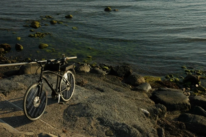 Гибридный велосипед Solarbike на солнечных батареях