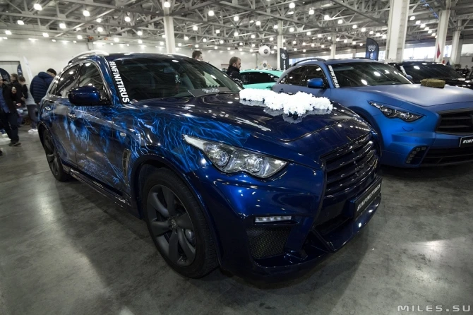 Московский автомобильный тюнинг парад 2015 + девушки