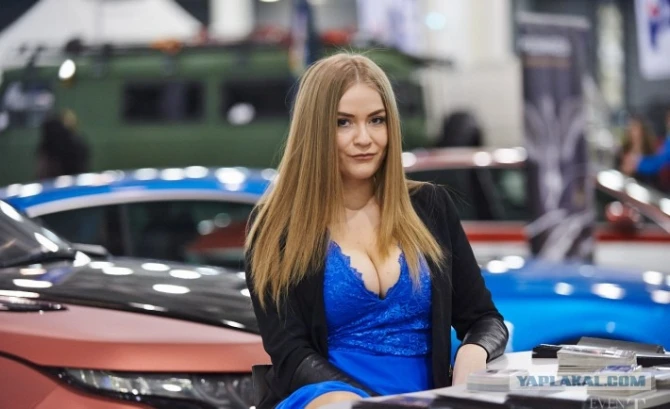 Московский автомобильный тюнинг парад 2015 + девушки