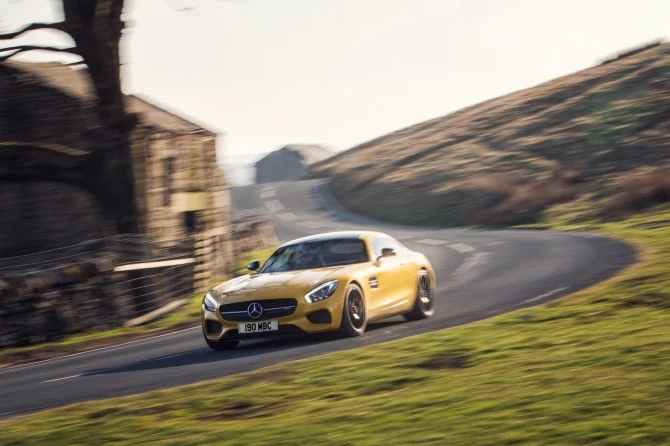 162 фотографии непревзойденного Mercedes AMG GT