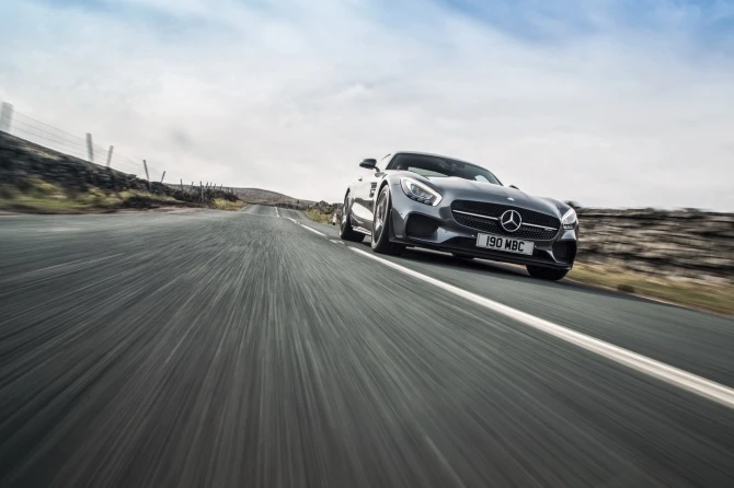 162 фотографии непревзойденного Mercedes AMG GT