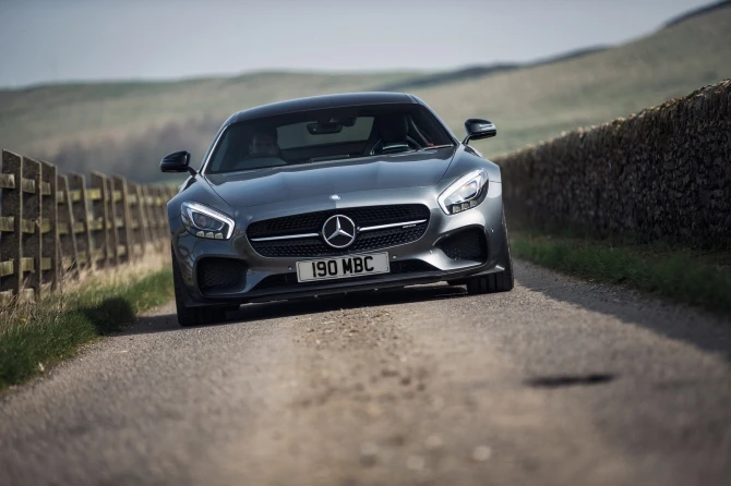 162 фотографии непревзойденного Mercedes AMG GT