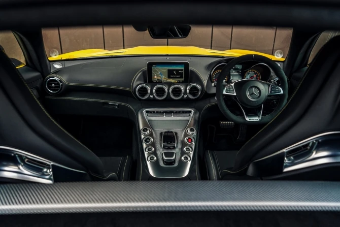 162 фотографии непревзойденного Mercedes AMG GT