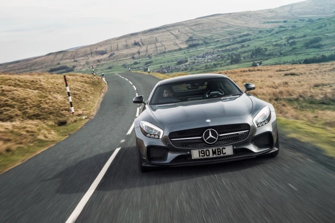 162 фотографии непревзойденного Mercedes AMG GT