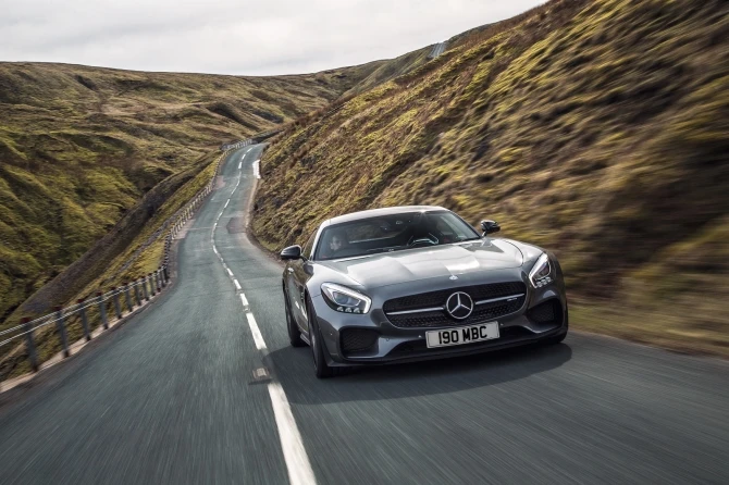 162 фотографии непревзойденного Mercedes AMG GT