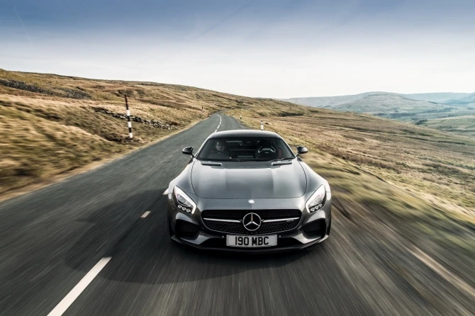 162 фотографии непревзойденного Mercedes AMG GT