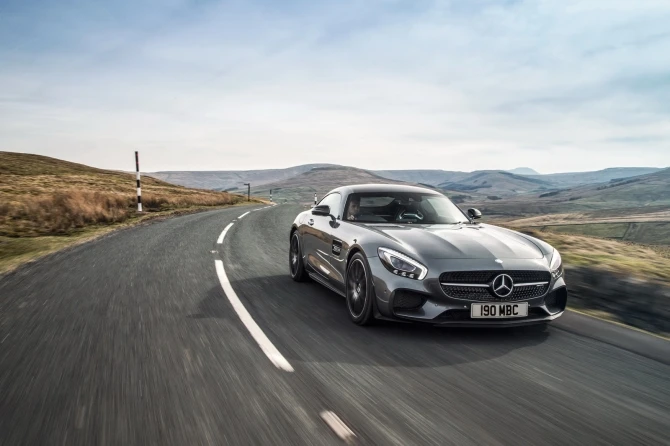 162 фотографии непревзойденного Mercedes AMG GT