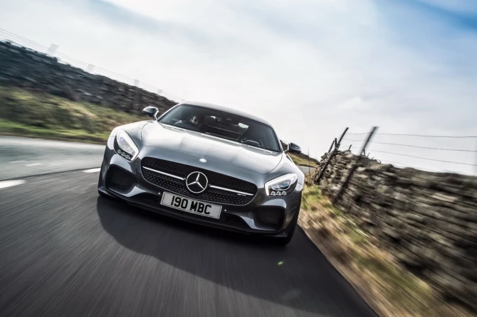 162 фотографии непревзойденного Mercedes AMG GT