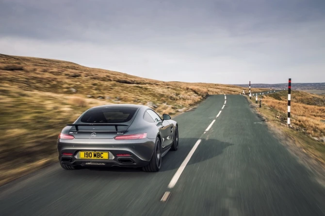 162 фотографии непревзойденного Mercedes AMG GT