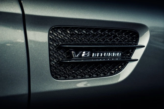 162 фотографии непревзойденного Mercedes AMG GT