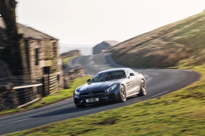 162 фотографии непревзойденного Mercedes AMG GT
