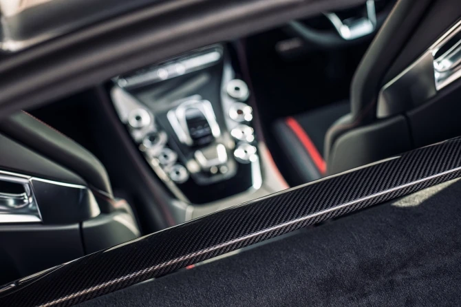 162 фотографии непревзойденного Mercedes AMG GT