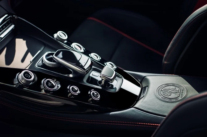 162 фотографии непревзойденного Mercedes AMG GT