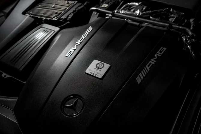 162 фотографии непревзойденного Mercedes AMG GT