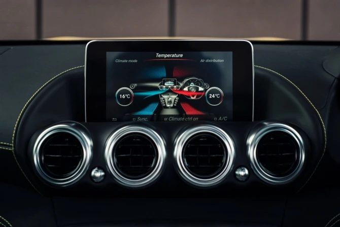 162 фотографии непревзойденного Mercedes AMG GT