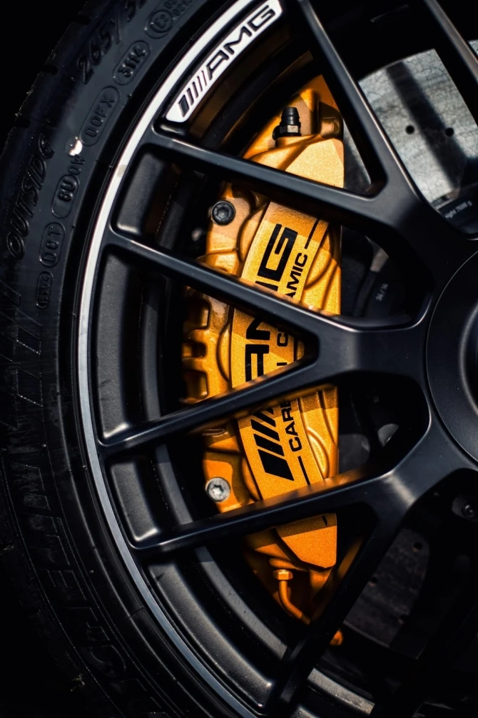 162 фотографии непревзойденного Mercedes AMG GT
