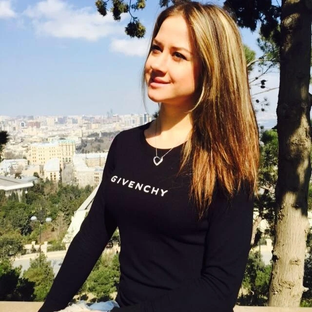 20-летняя красавица сборной Азербайджана по волейболу