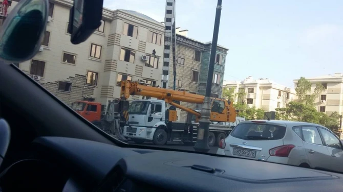 В Баку начата установка новой несгораемой облицовки