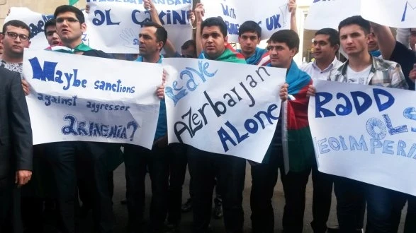 Проведена акция протеста перед офисом Евросоюза в Баку