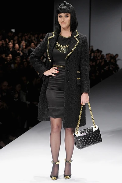 Кэти Перри стала новым лицом бренда Moschino