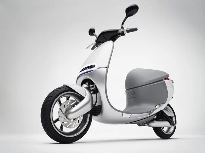 Новинка! Cкутер на батарейках Gogoro всего за 4 100 долларов