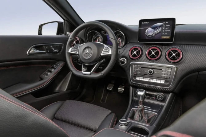Mercedes показал абсолютно новый A-класс