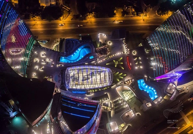 Невероятная фотосессия ночного Баку