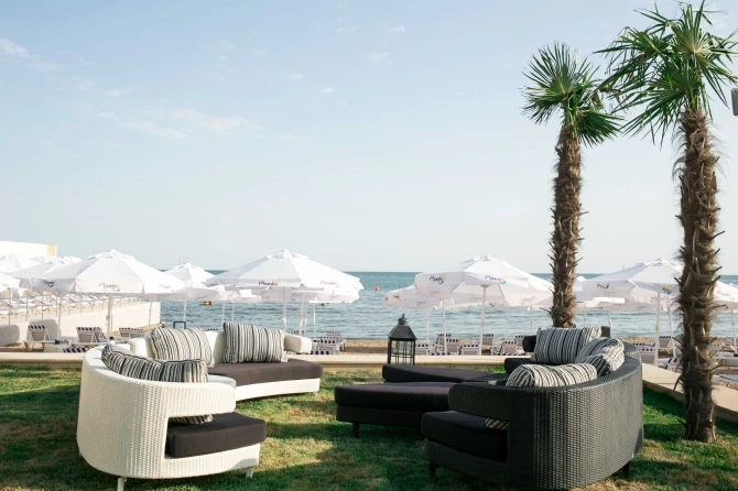 В Баку сдан в пользование центр отдыха и развлечений Mambo Beach Club and Restaurant