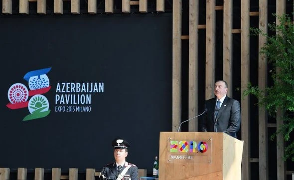 Президент Ильхам Алиев и его супруга в павильоне Азербайджана на Milan Expo 2015