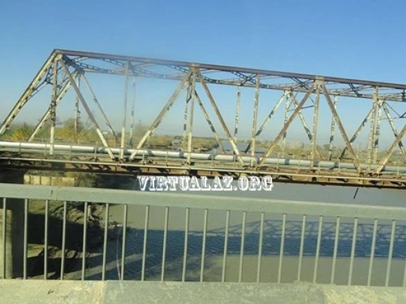 В Азербайджане украли мост