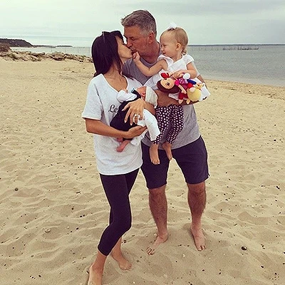 Жена Алека Болдуина показала трогательные фотографии сына