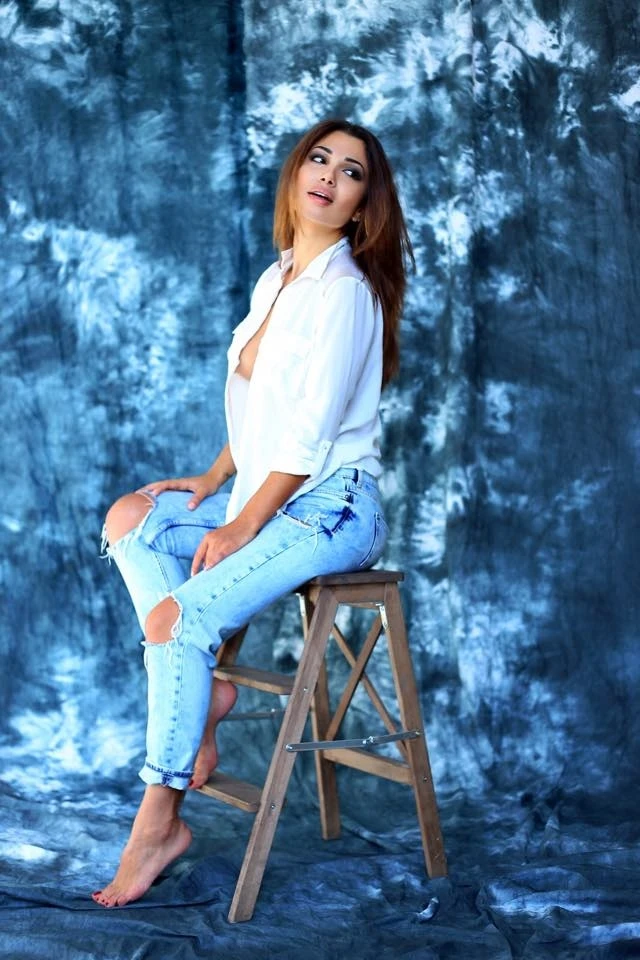 Miss Asia-2015 Тахмина Сулейманова в пикантной фотосессии