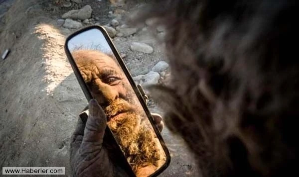 Этот житель Ирана 60 лет не купается и питается гнилым мясом
